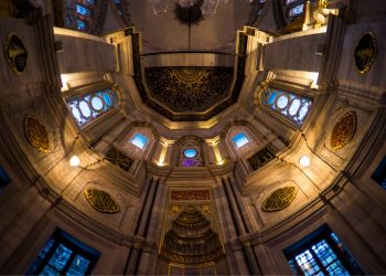 Barok: Hayatın ve Duygunun İhtişamlı Sahnesi